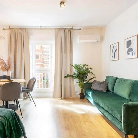 Soek Muelle Uno Holidays Homes Málaga Kültér fotó